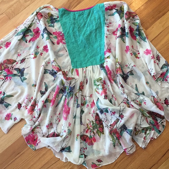 Earthbound Trading Boho eyelet/spring floral tunic - Picture 5 of 8